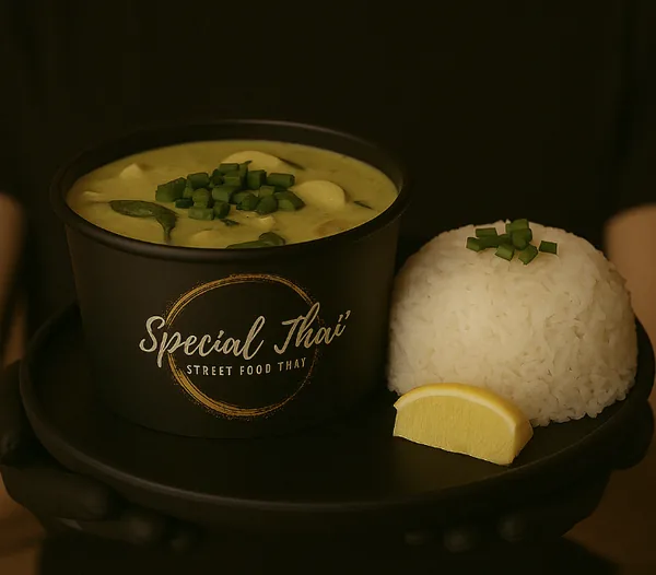 Poulet curry vert (green curry) — Special Thaï, restaurant thaï halal à La Verrière